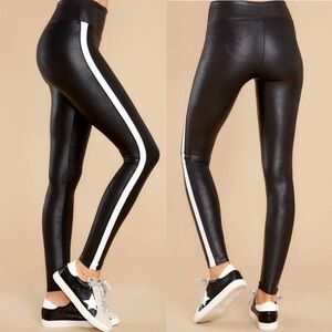 Spanx Faux Leather Stripe Leggings Womens Size 1X Very Black Hidden Shaping EUC